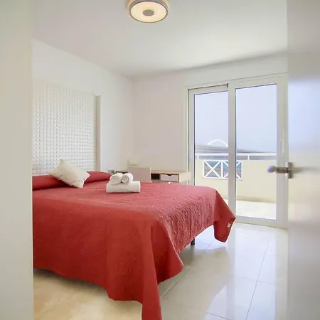 De Luxe Paramount Con Piscina & Jacuzzi En Адехе